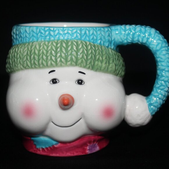 Delightful Frosty Snowman Mugs | Set of 4 Christmas Stuffins Mugs | Liv Canada - Picture 2 of 7
